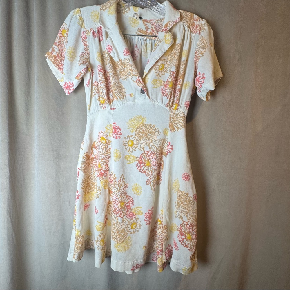 Free People Cream Mini Dress with Pink & Yellow Floral Print XS Collar Fit Flare - Picture 2 of 15